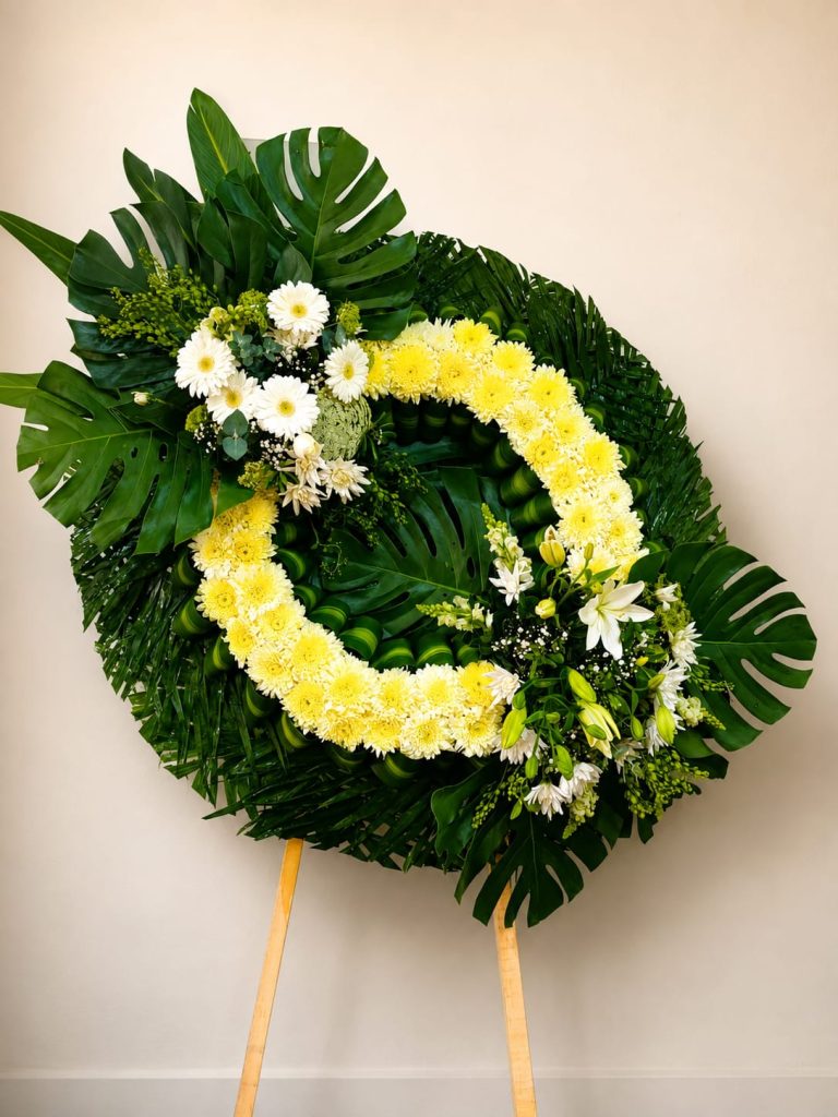 Corona Fúnebre Elegante con envío a domicilio a funerarias de Guadalajara